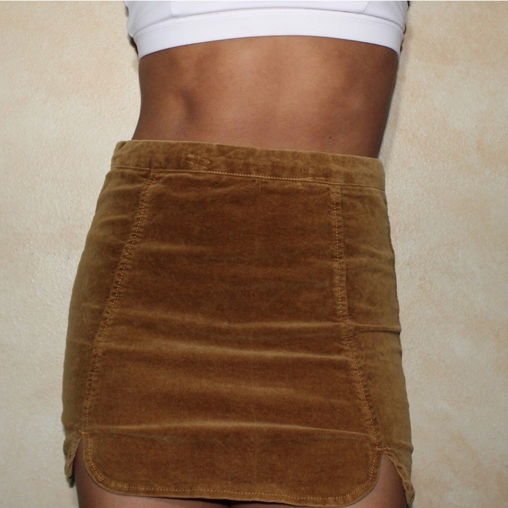 Brandy melville Raquel skirt
